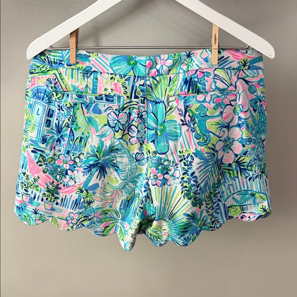 Lilly Pulitzer Lilly’s House shorts 8 NWOT - Picture 2 of 3
